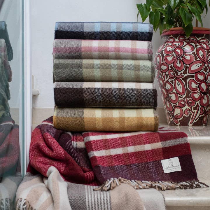 SOFIA TOSCANO - Wholesale Throw Blanket - Fara Dis 100134