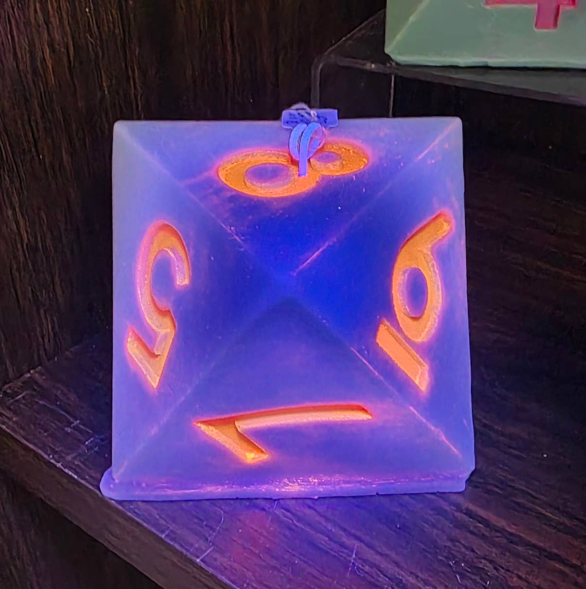 Melmade Scents - Vente Bougies originales - Bougies de dés RPG Black Light9