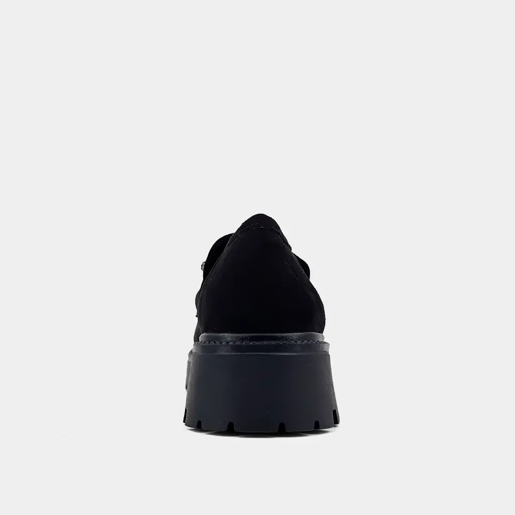 BLACK TILDA for wholesale on Faire7