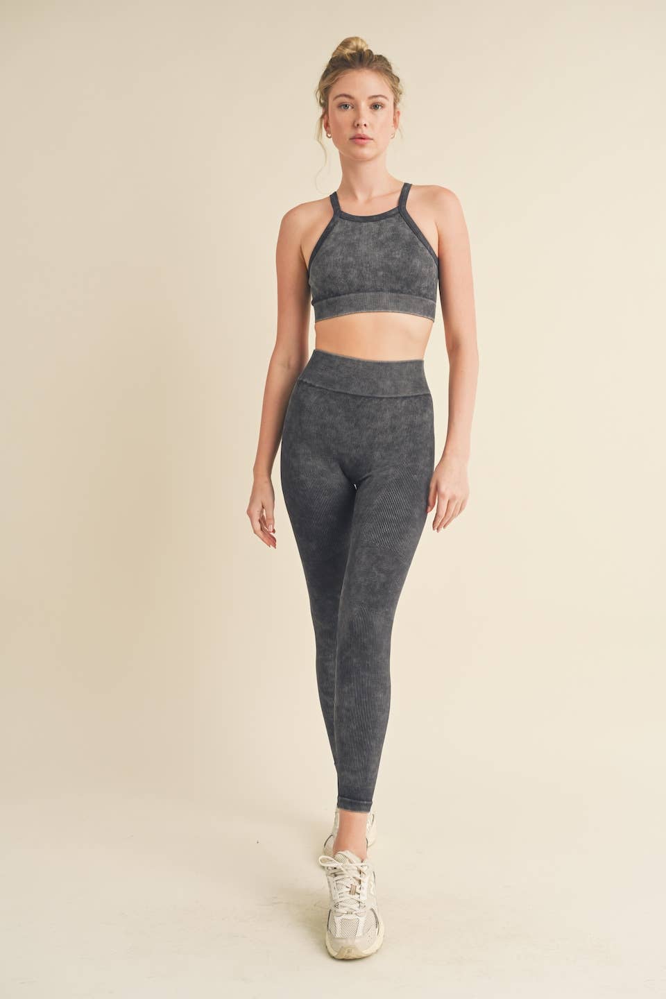 KIMBERLY C - Vente Ensemble de sport – femme - Ensemble soutien-gorge côtelé sans couture et legging à col haut11