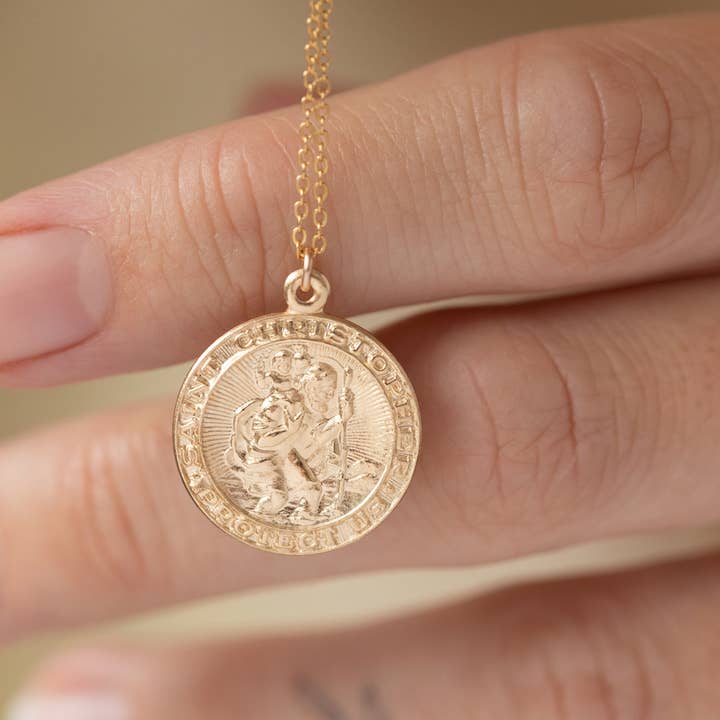 Guldfylld St Christopher halsband för wholesale av Thira Jewelry