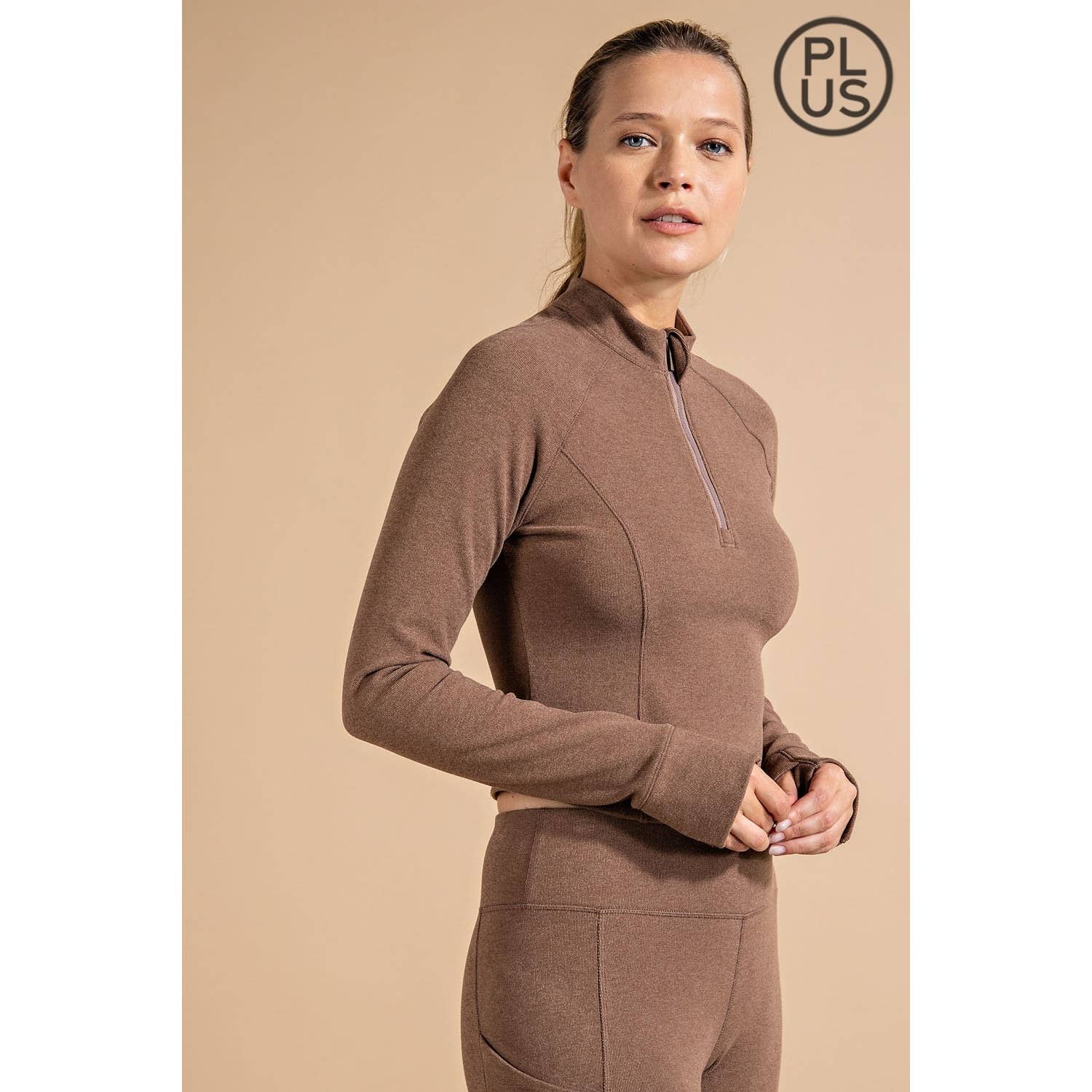 Rae Mode - Vente Chemise – femme - HAUT CÔTELÉ À MANCHES LONGUES ET COL MONTANT BROSSÉ DE GRANDE TAILLE26