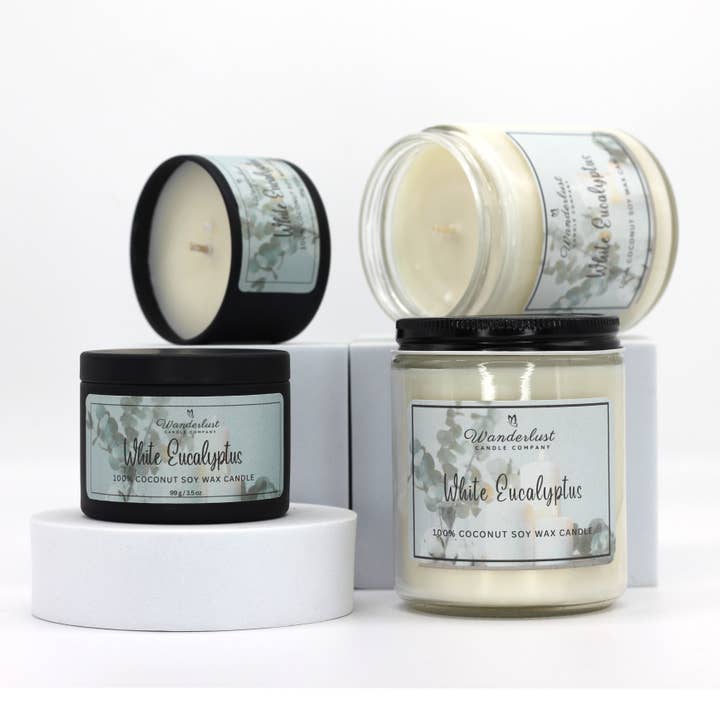 Bougie en cire de soja parfumée à l'eucalyptus blanc pour la vente par Wanderlust Candle Company