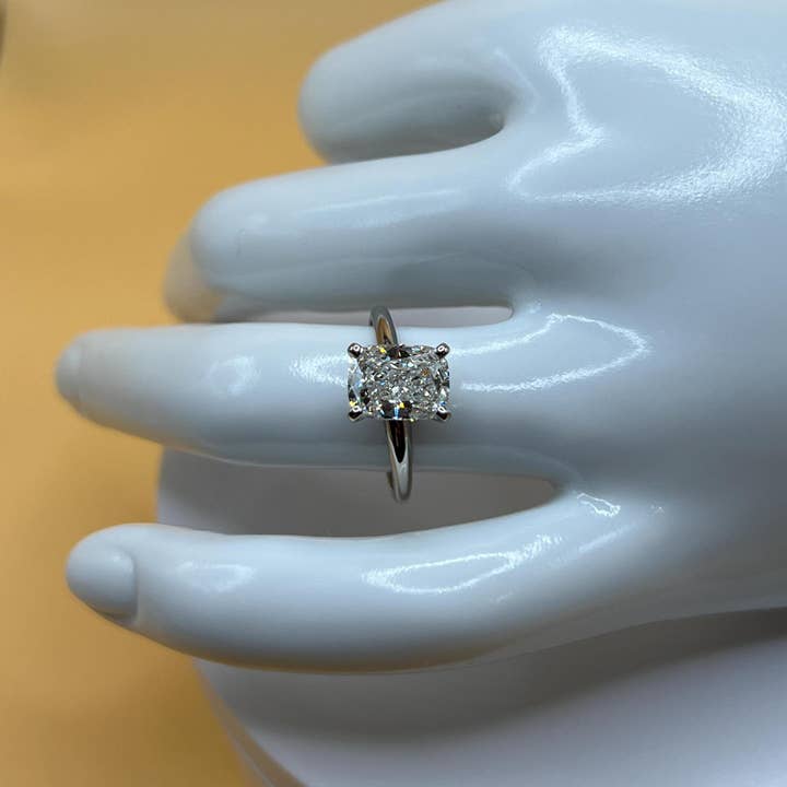 Elegant Jewels - Wholesale Engagement ring - 2 CT CUShion Lab Grown Diamond Solitaire Ring, 14K Gold
6