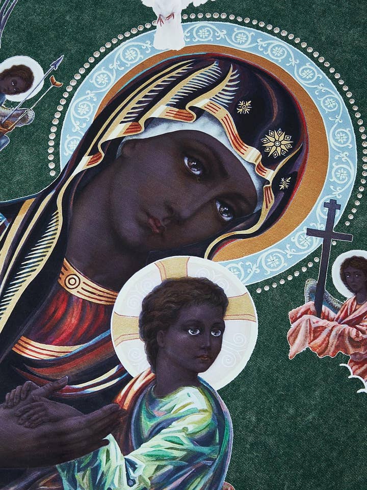 NOISSEY – Engroshandel T-shirt med print - Unisex – HINDRINGER OG FARER© Sort Madonna og Børnefarve Four-farve18