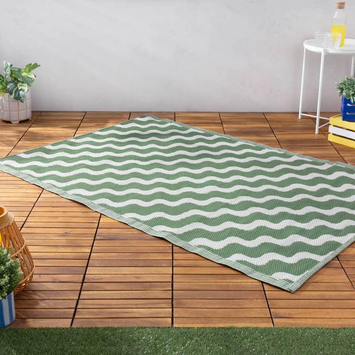 Wave Indoor/Outdoor 100% Recycled Rug Green for wholesale on Faire