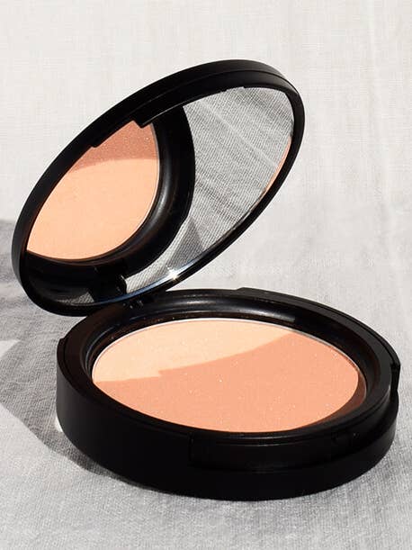 Compact powders for wholesale by Terranian