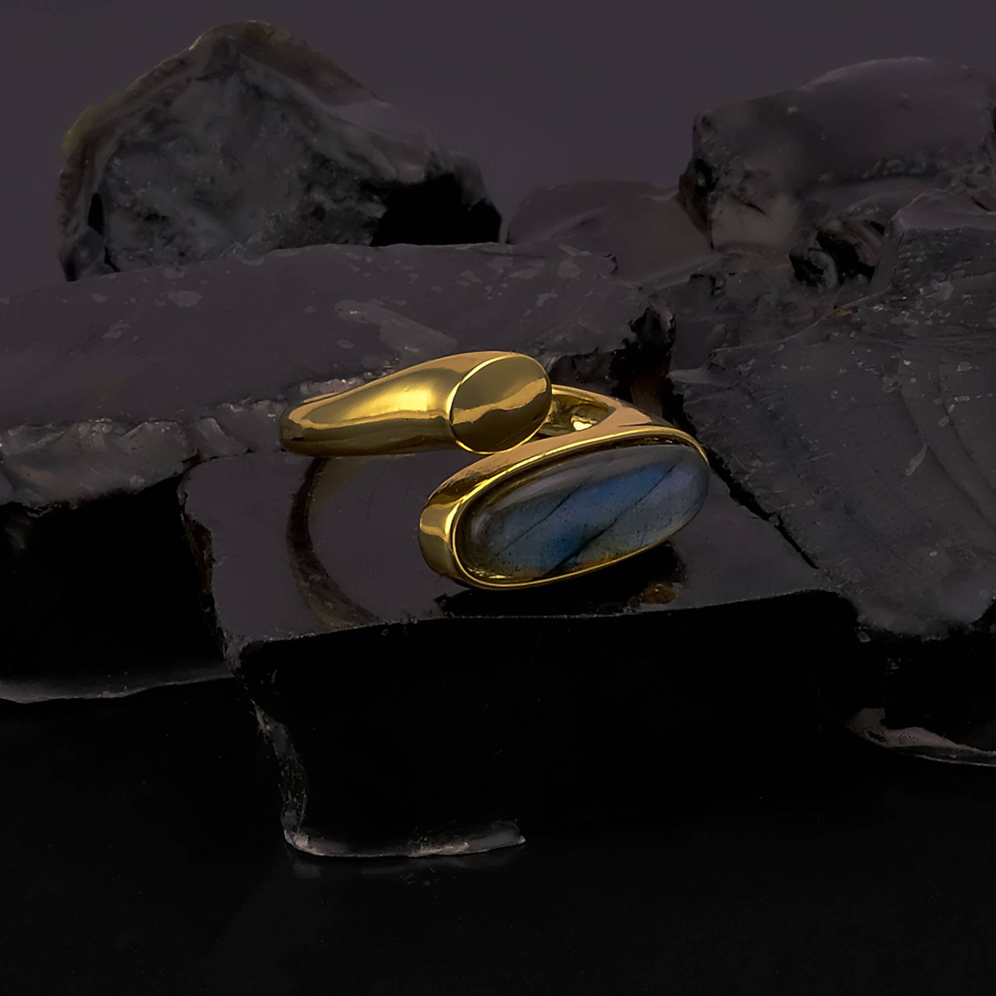 El Joyero - Venta al por mayor Anillo con gemas - Anillo de piedra preciosa de labradorita natural hecha a mano en forma ovalada3