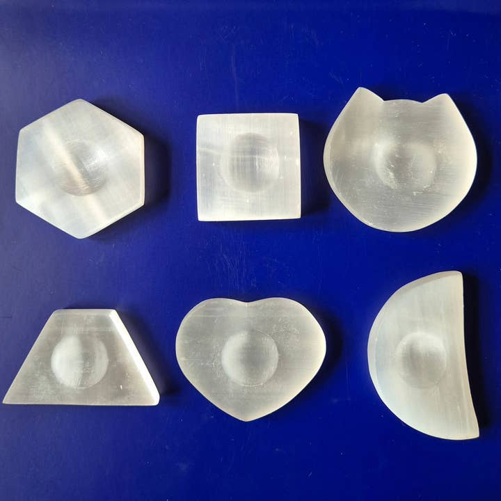 Moonlight Gemstones - Wholesale Spiritual Stone/Crystal - Selenite Sphere Holder