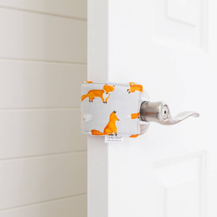 Charlie Fox Cushy näher für den Großhandel von Cushy Closer