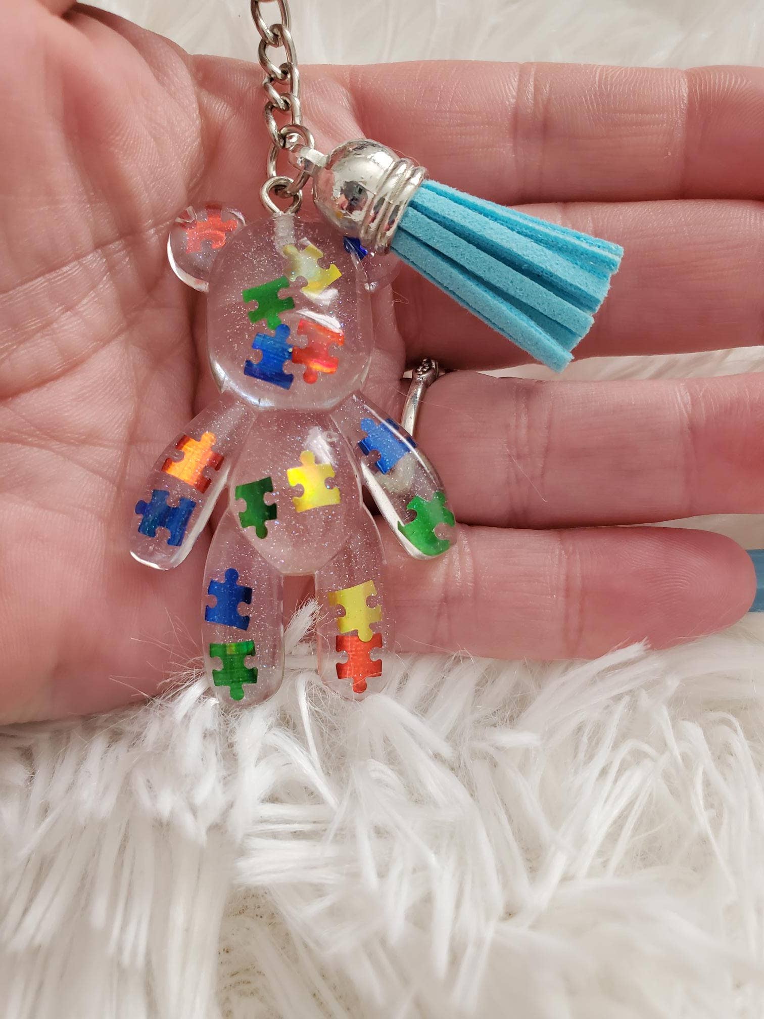 Tots And Tumblers Art – wholesale Keychain – Women's – Autism Awareness Resin Bear Keychain2