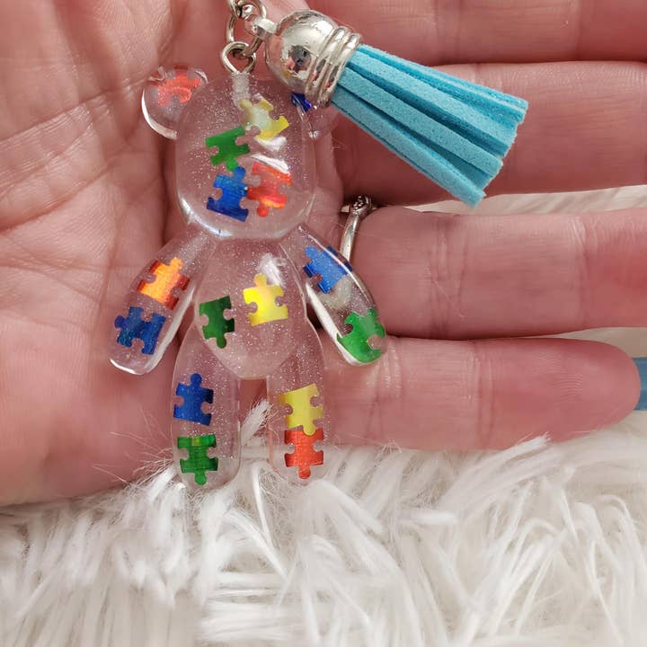 Tots And Tumblers Art – wholesale Keychain – Women's – Autism Awareness Resin Bear Keychain2