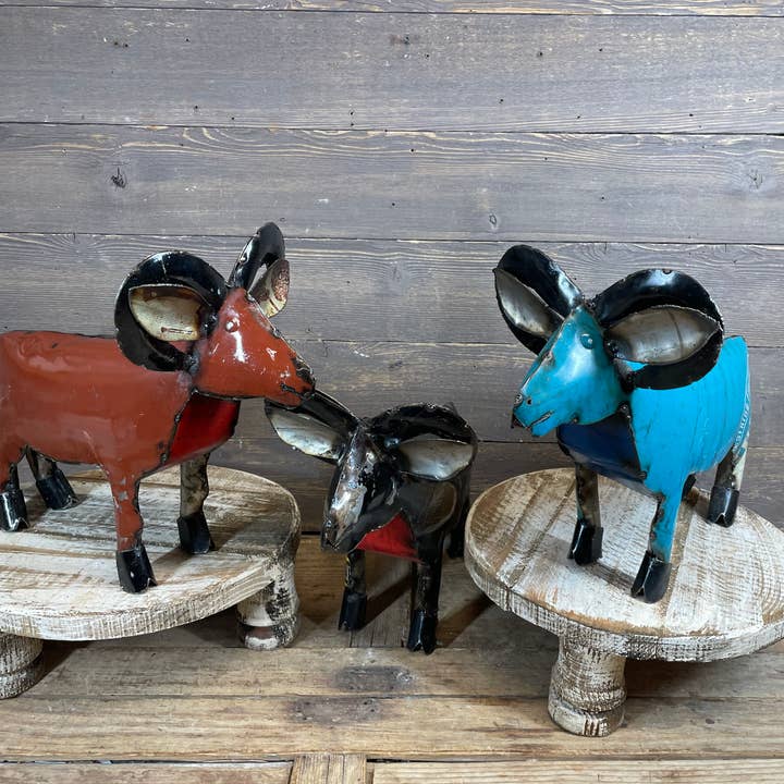 Ariete in Metallo Riciclato-Arte da Giardino-ER-17x8x12H pollici-Capra-Ariete-$24 per la vendita all'ingrosso da parte di My Amigos Imports