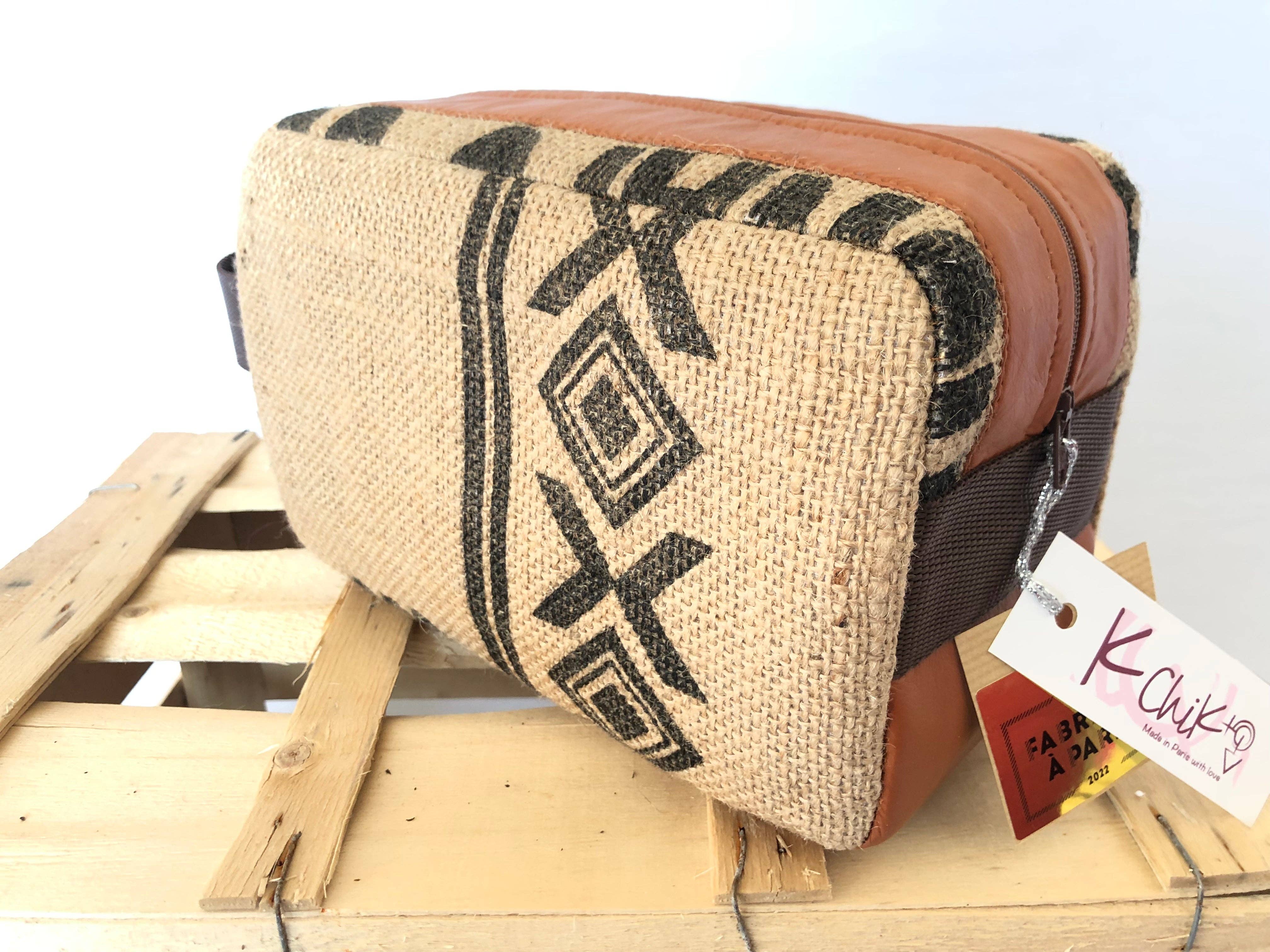 K-chik - Wholesale Toiletry Bag - Women's - Toiletry bag recycled coffee sack fabric application5