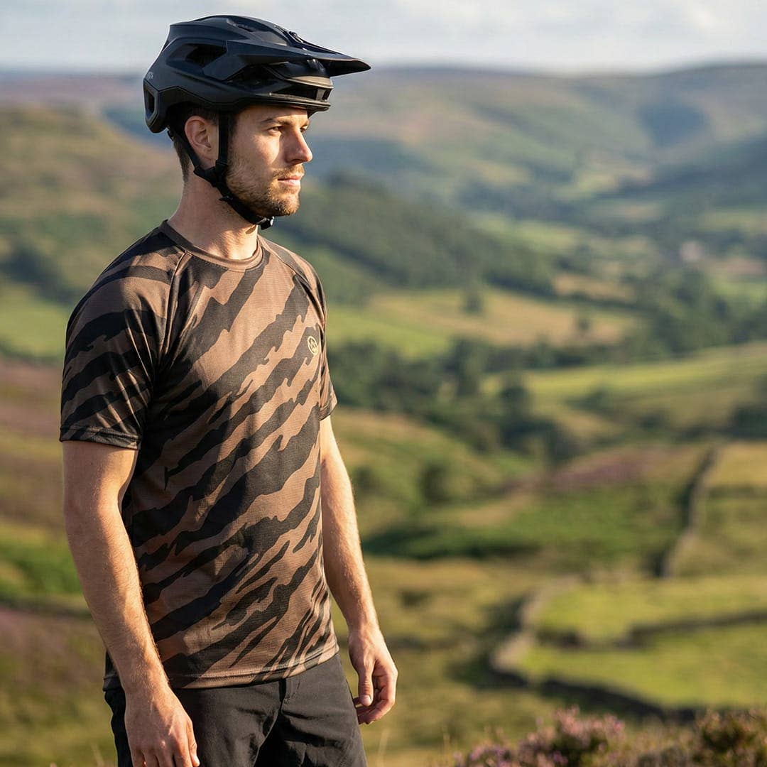 Odyssey Activewear - Wholesale Athletic Top - Men's - Tornado Short Sleeve Performance MTB Jersey10