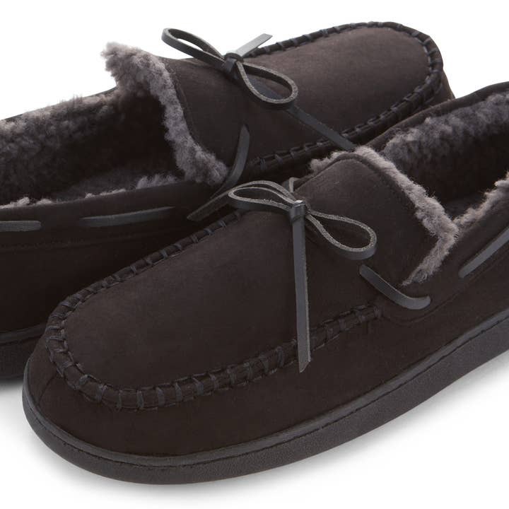 Heren microsuède mocassinslipper met strikje voor wholesale door Floopi