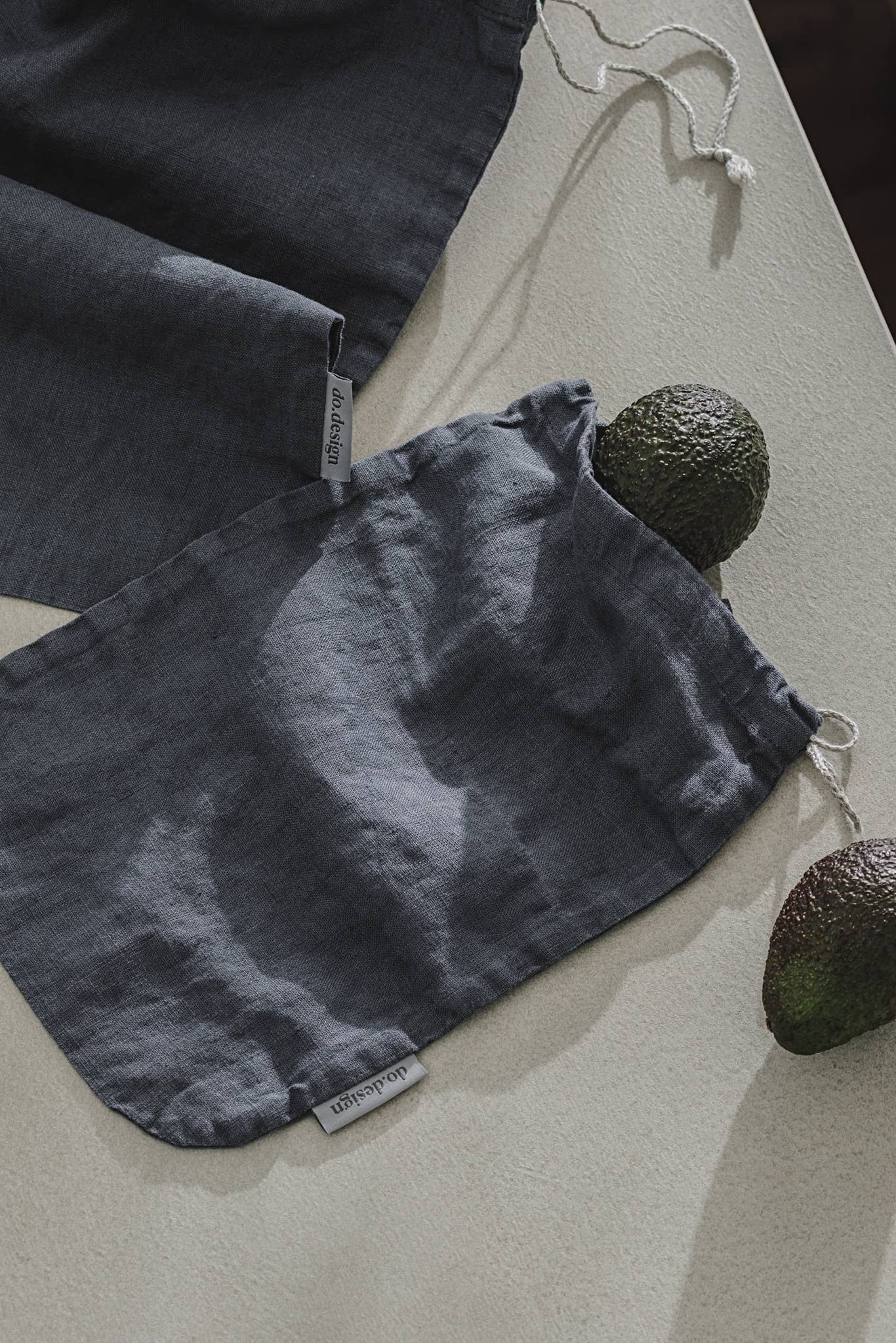 dodesign - Wholesale Food Storage Wrap/Bag - Bread keeping bag / Midnight / Large (30x40cm), 100% linen3