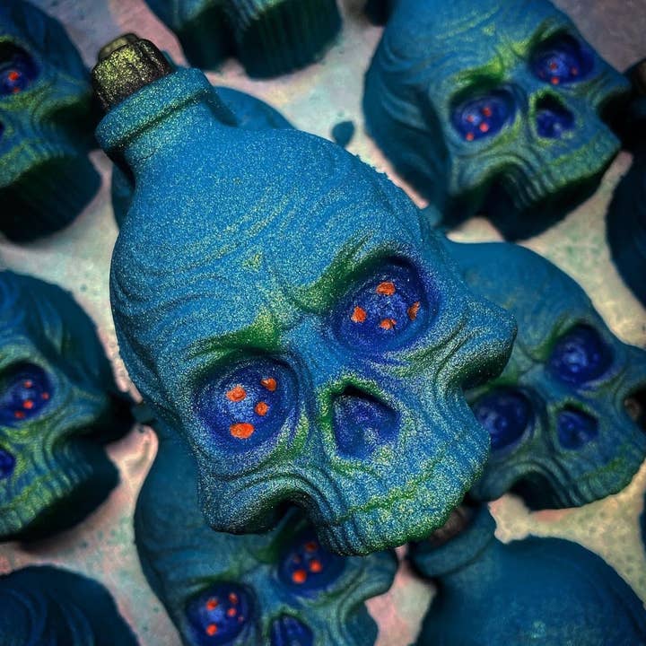 Boil & Bubble - Wholesale Bath Bomb/Fizz - Skull Potion Bottle Bath Bomb