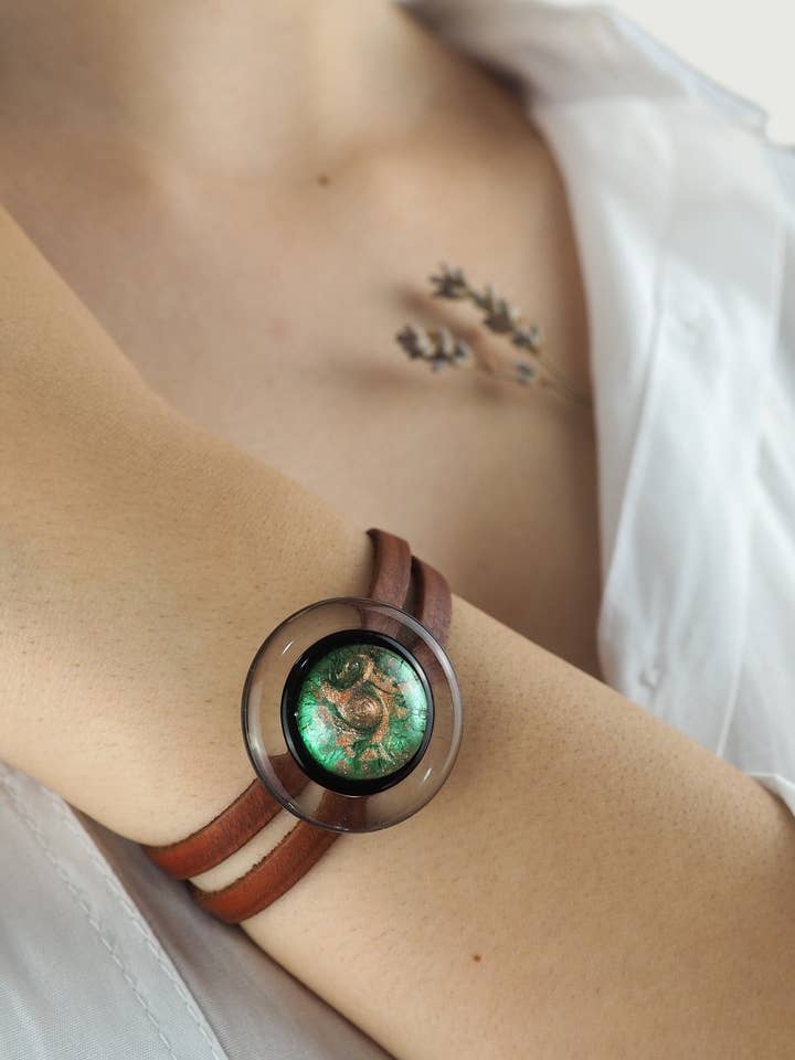 Bracciale Chara realizzato a mano in vetro di Murano, gioielleria per la vendita all'ingrosso da parte di Drusilya Glass Art