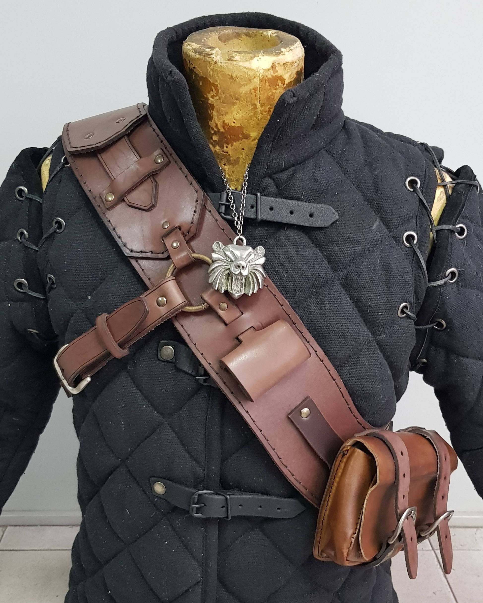 Outcast Props – wholesale Costume – Unisex – Witcher 3 Ursine Armour Baldric.6