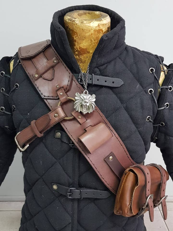 Outcast Props – wholesale Costume – Unisex – Witcher 3 Ursine Armour Baldric.6
