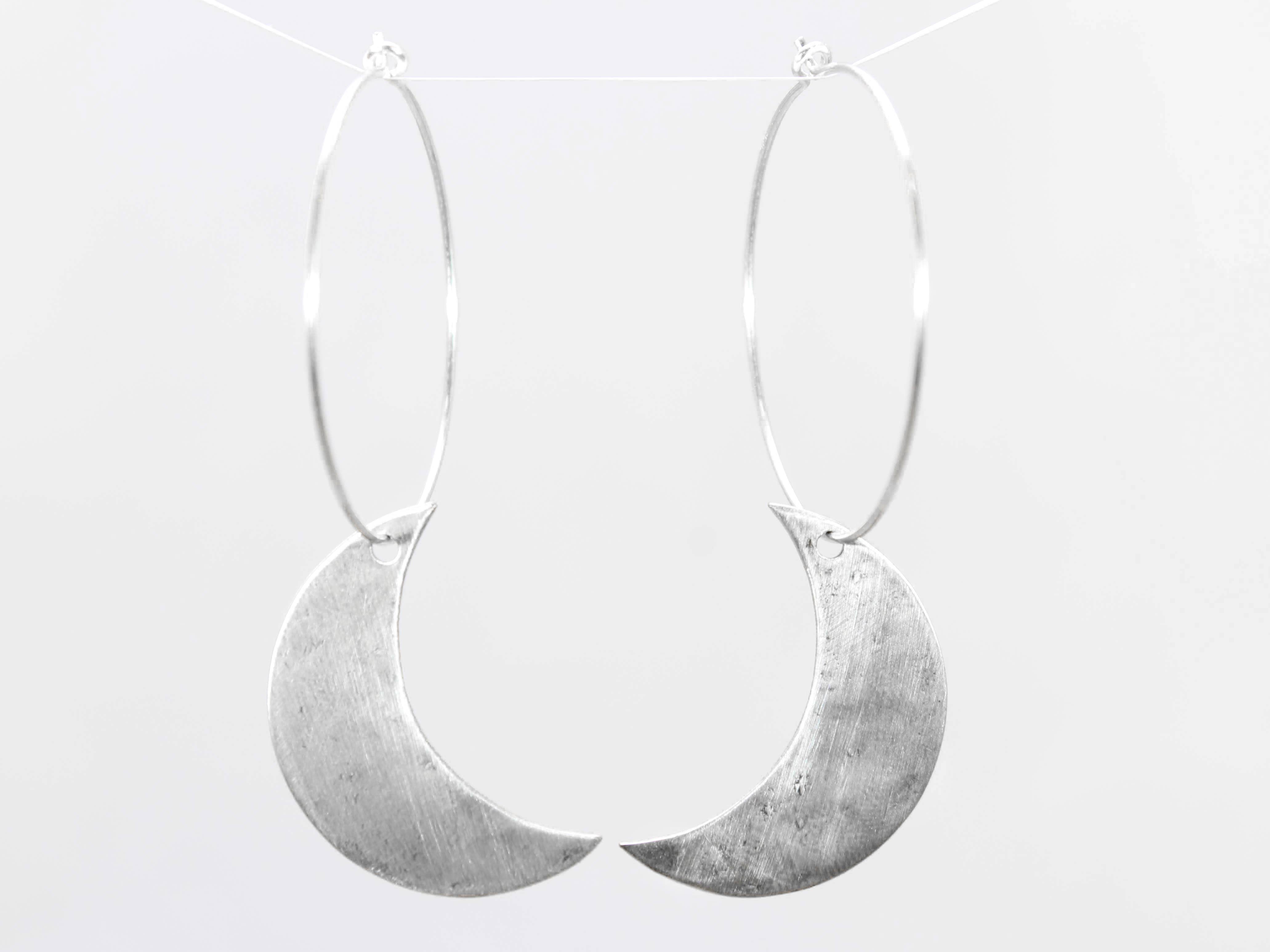 Daphne Lorna - Wholesale Dangle Earrings - Crescent Moon Hoop Earrings4