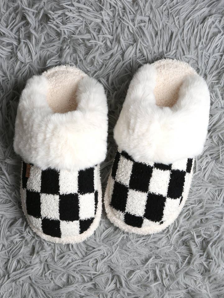 MiMi Wholesale - Wholesale Slippers - Women's - JCL6126 Super Lux Checker Faux Fur Cuff Slippers
