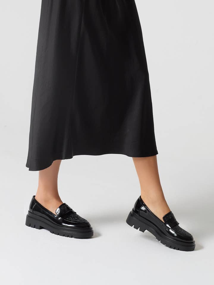 CRISTINA FERREIRA - Wholesale Loafers - Women's - Momentum Black1