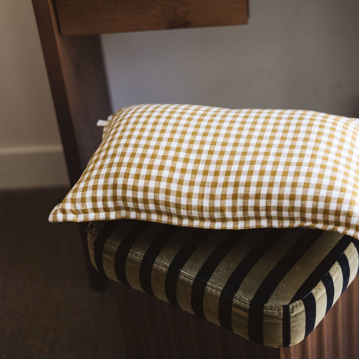 Gabrielle Paris - Wholesale Throw/Decorative Pillow - Taormina Vichy linen cushion cover6