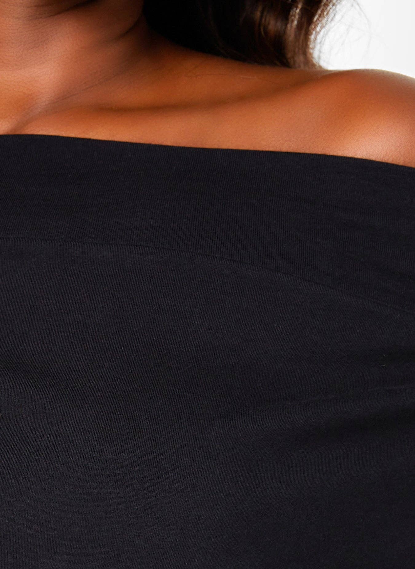 Let's Run Away Over The Shoulder Jumper With Pockets - Black for wholesale on Faire4