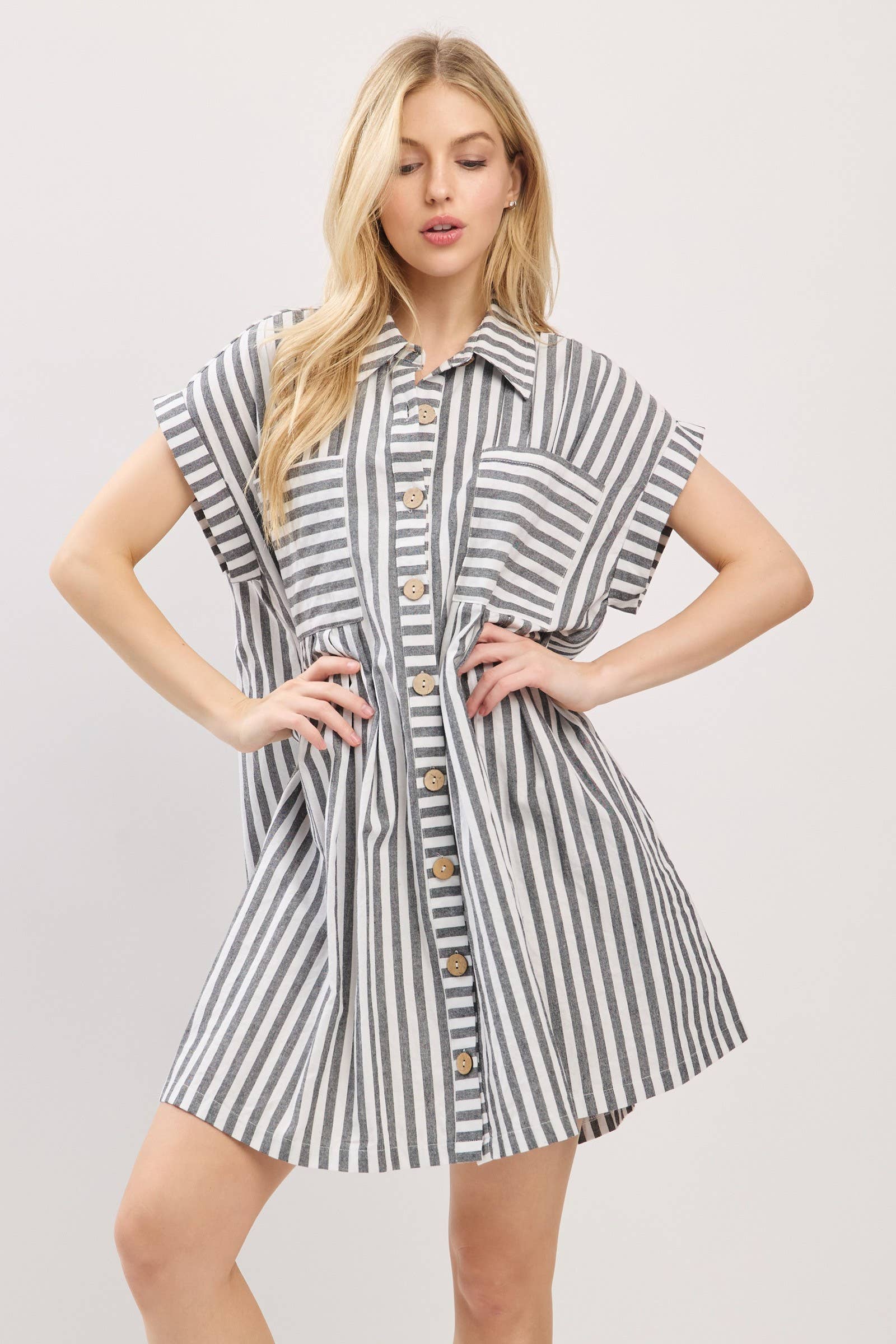 Sewn and Seen - Vente Robe – femme - ROBE TUNIQUE À RAYURES EN COTON AVEC BOUTONS27