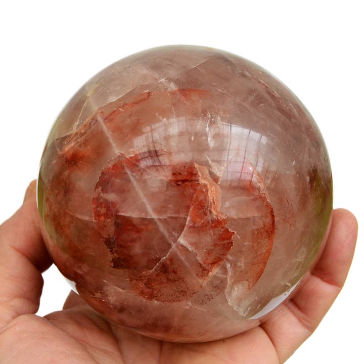 XL Feuerquarz Kugelkristall (65mm - 100mm) für den Großhandel von Kaia & Crystals