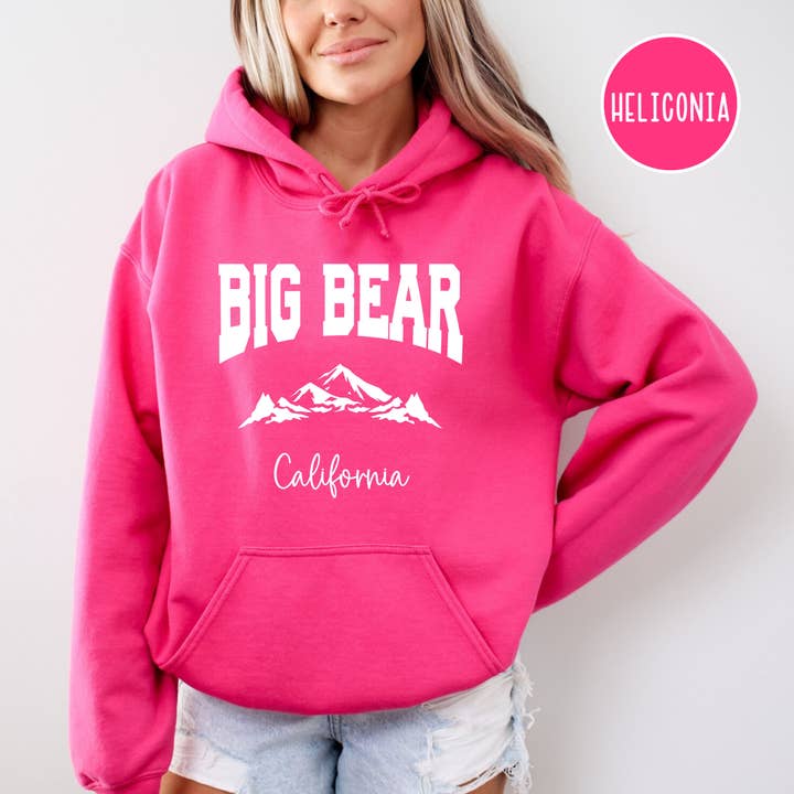 Sweat à capuche Big Bear Californie pour la vente par CindyL Boutique