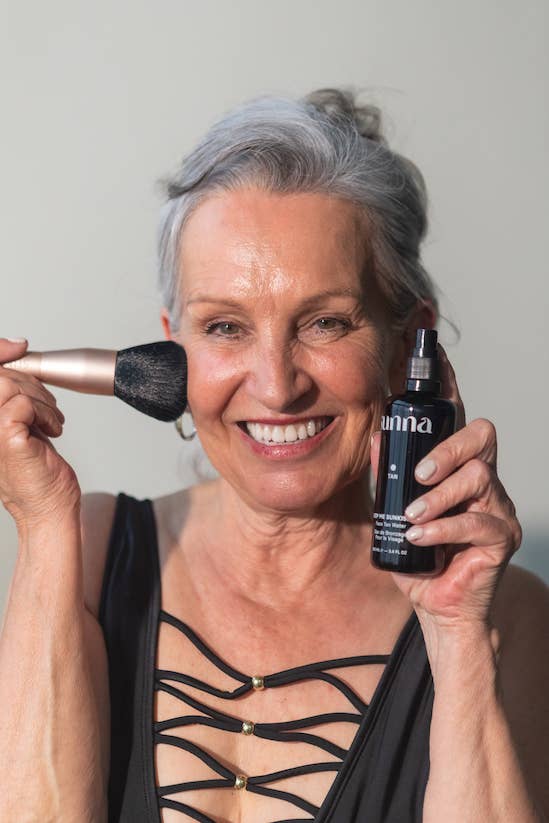 SunnaTan - Wholesale Makeup Brush Set - Rose Gold Blending Brush4