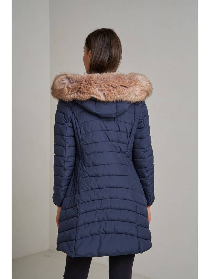 Attrait Paris – Großhandel Pufferjacke – Damen – Lange gesteppte Daunenjacke mit Fell an der Kapuze