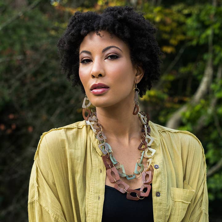 Anju Jewelry - Wholesale Dangle Earrings - Omala Natural Beige Collection Earrings - Connected Beads