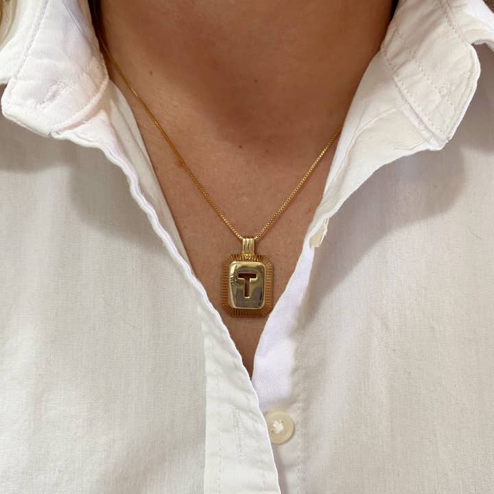 GoldFi – Colar pingente/pendente por atacado – Letra pendente T da placa inicial preenchida com ouro 18k