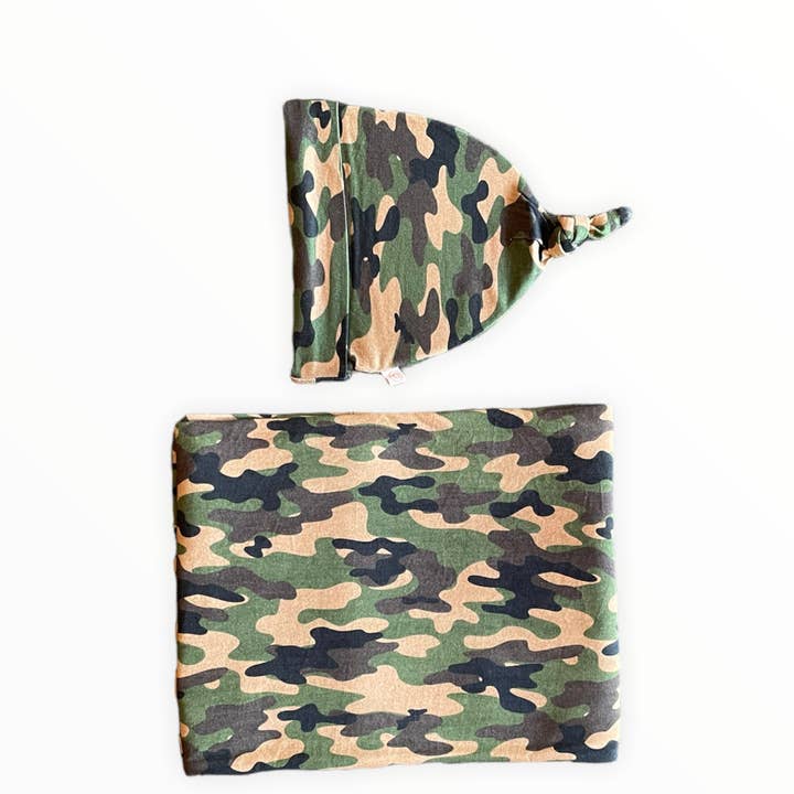 Ensemble d'emmaillotage et bonnet David « You're my Hero » pour la vente par Snugabutter LLC