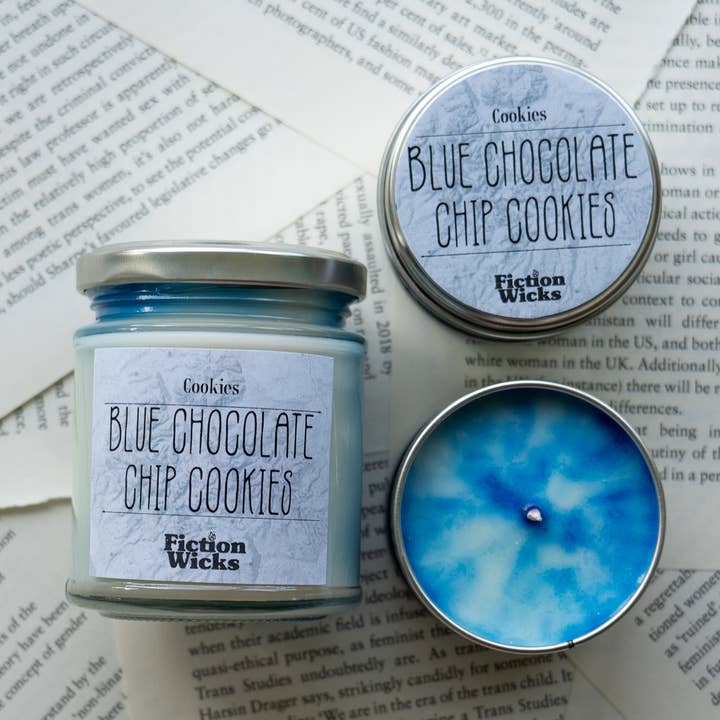 Bougie à biscuits aux pépites de chocolat bleu | Biscuits parfumés végétaliens pour la vente par Fictionwicks