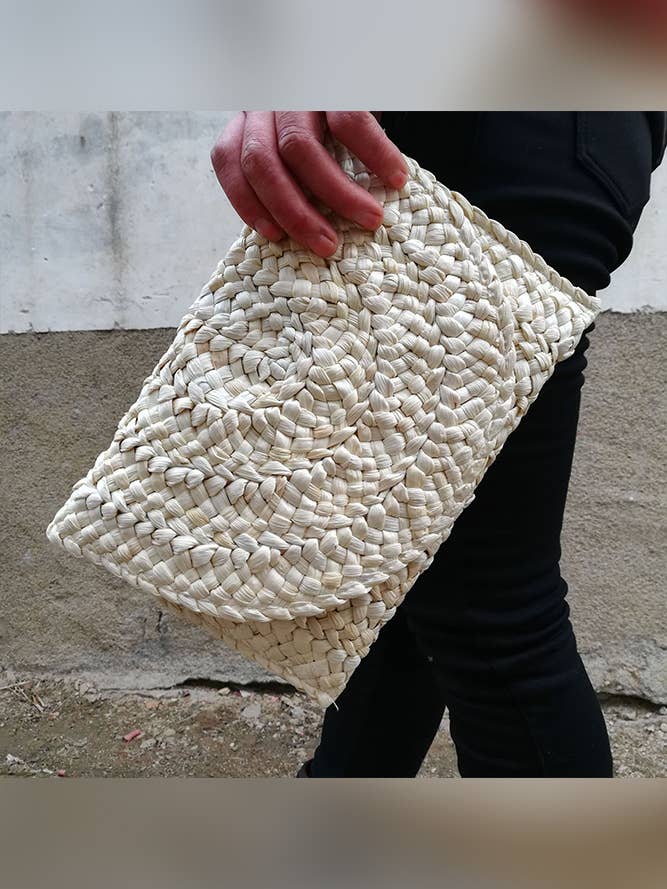 Simple Straw Clutch Plain Small Clip Women's Purse ACC1436 for wholesale by UNISHE