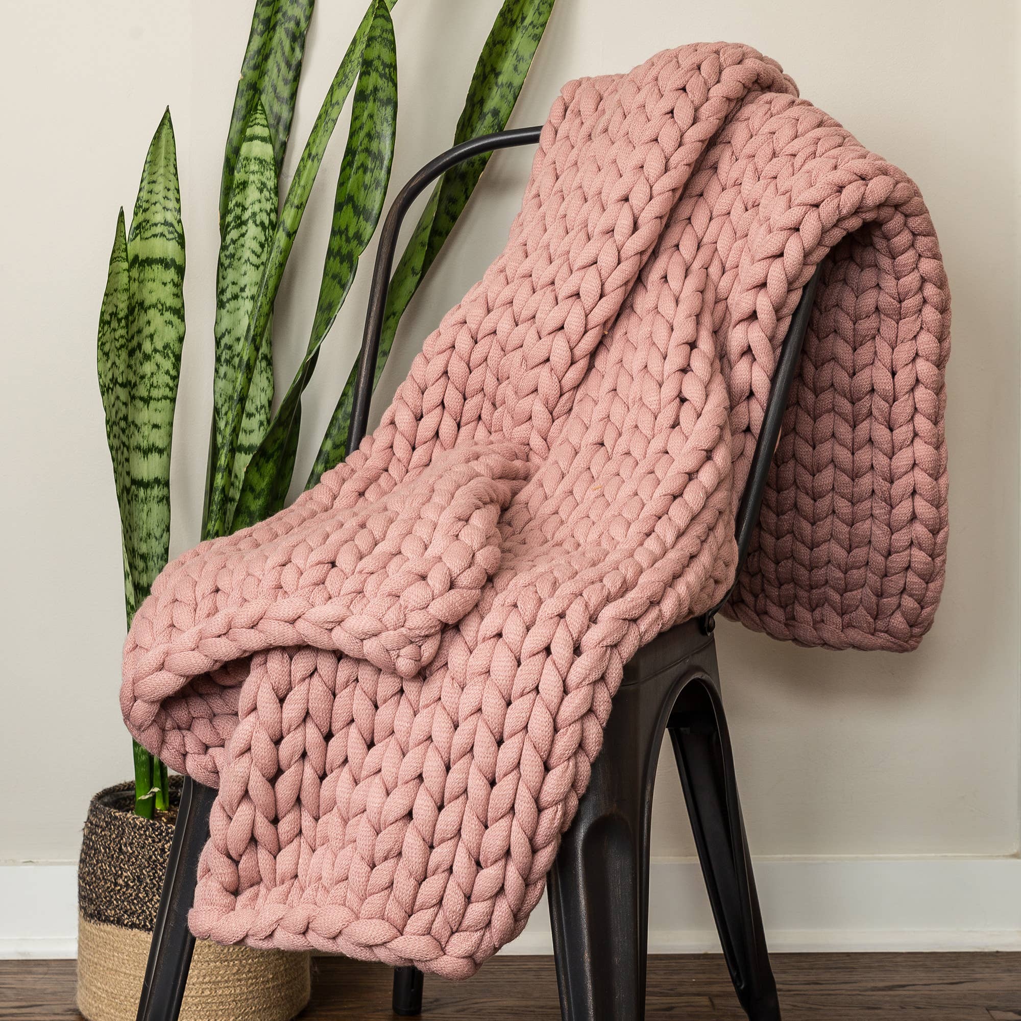 Donna Sharp - Wholesale Throw Blanket - Chunky Knit Throws16