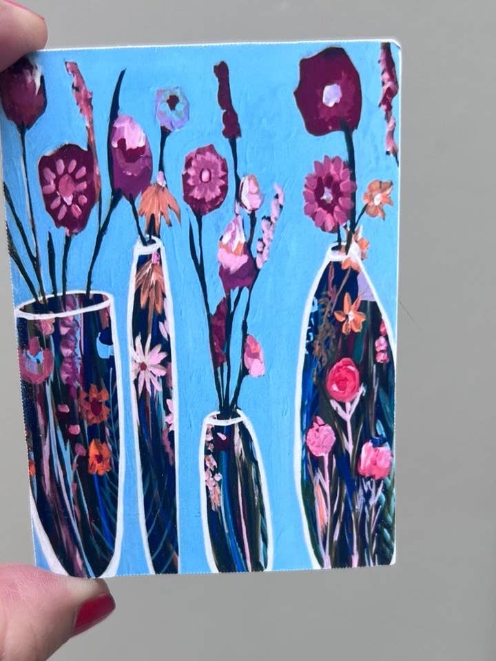 Blumenstrauß-Magnet: Verspielte Kunstreproduktion auf Holz für den Großhandel von Sunshine Girl Designs