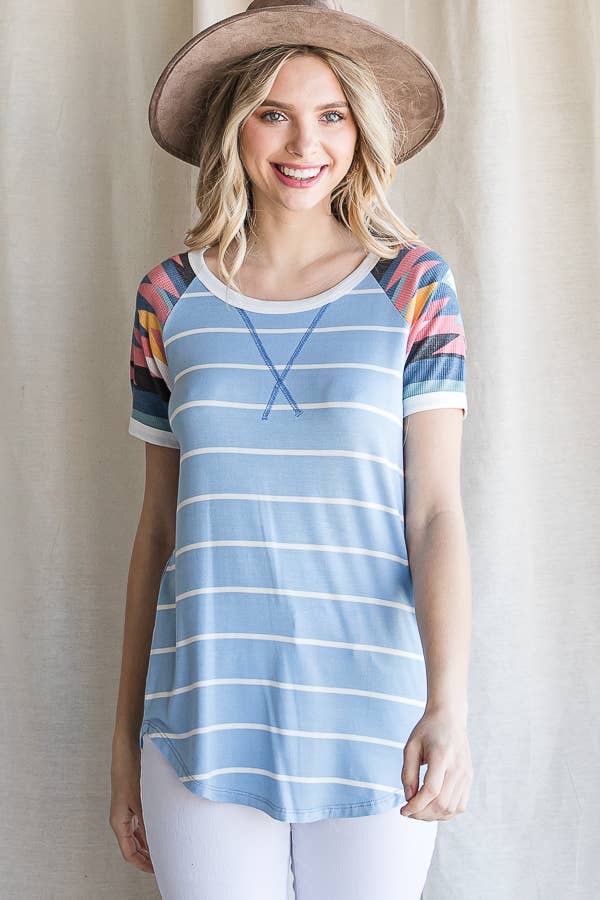 7th Ray – Engroshandel T-shirt – til kvinder – Casual Stribet Aztec Raglan Kortærmet T-shirt T412216