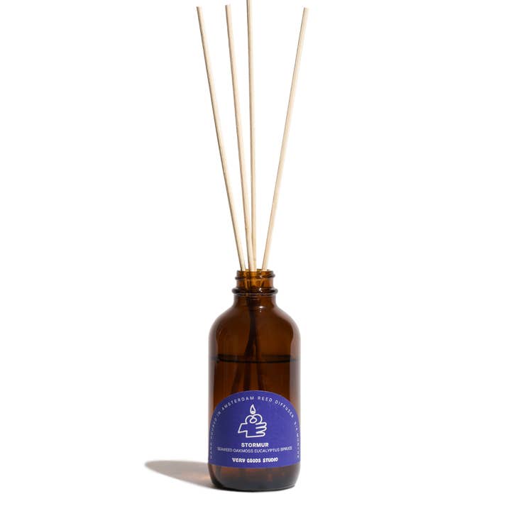 Diffuseur de roseaux STORMUR 90 ml/3-4 mois pour la vente par Very Goods Studio