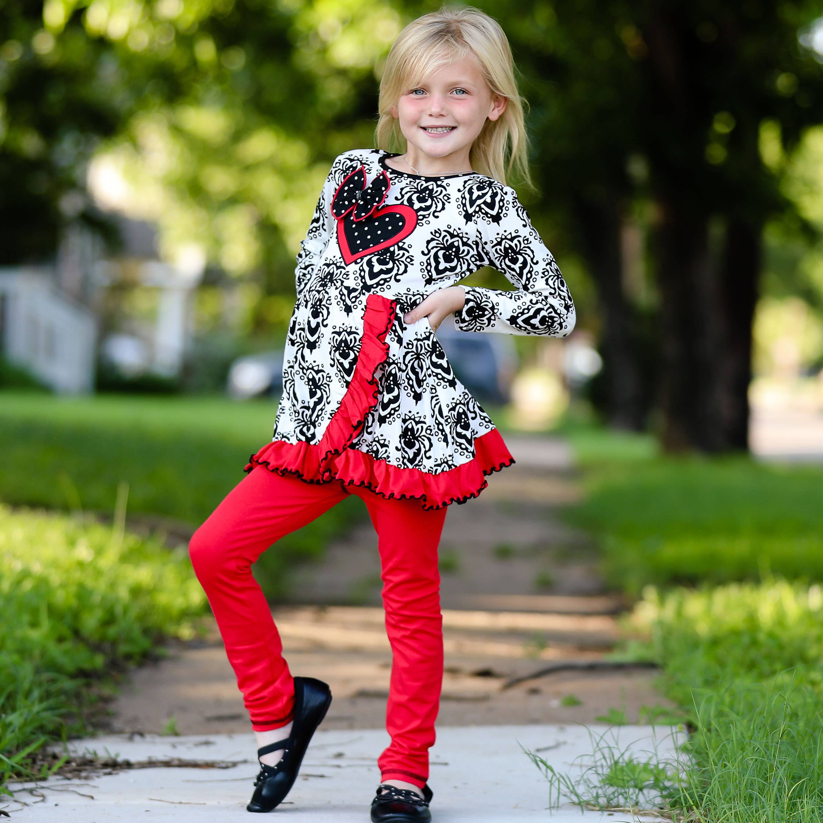 AnnLoren - Wholesale Top & Leggings Set - Kids - AnnLoren Heart Damask Valentines Day Girls Clothing Set4