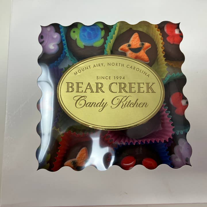 Sea Creatures, Turtles, Star Fish and Octopus Oreo's Box of 24 for wholesale by Bear Creek Candy Kitchen