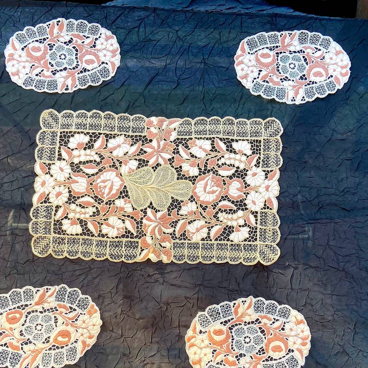 Hand Embroidered 20"12" Traditional Hungarian Vintage for wholesale by Kalocsa