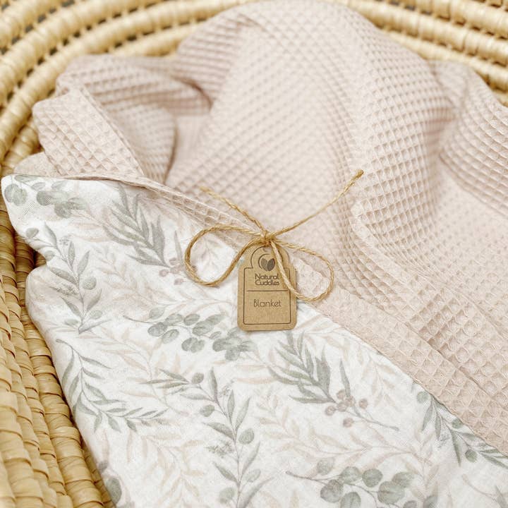 Newborn blanket - beige leaves for wholesale by Natural Cuddles