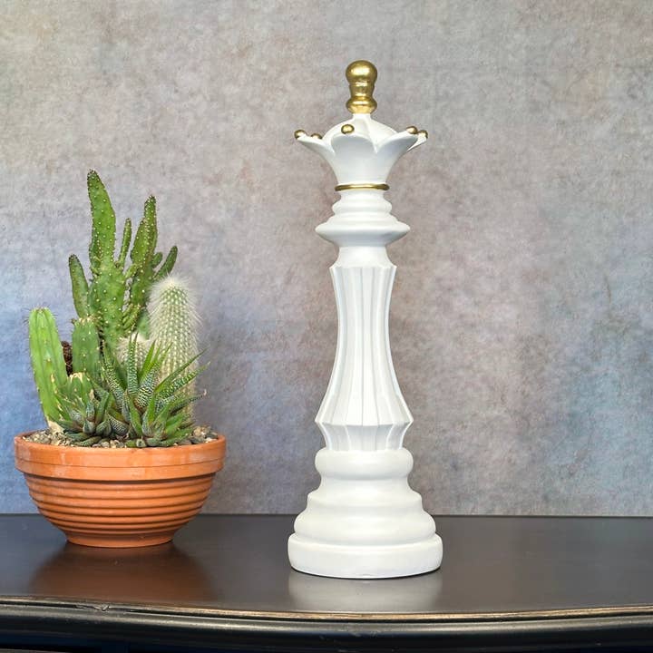 Bentley & Bo - Wholesale Decorative Tabletop Object - Large Queen Chess Piece