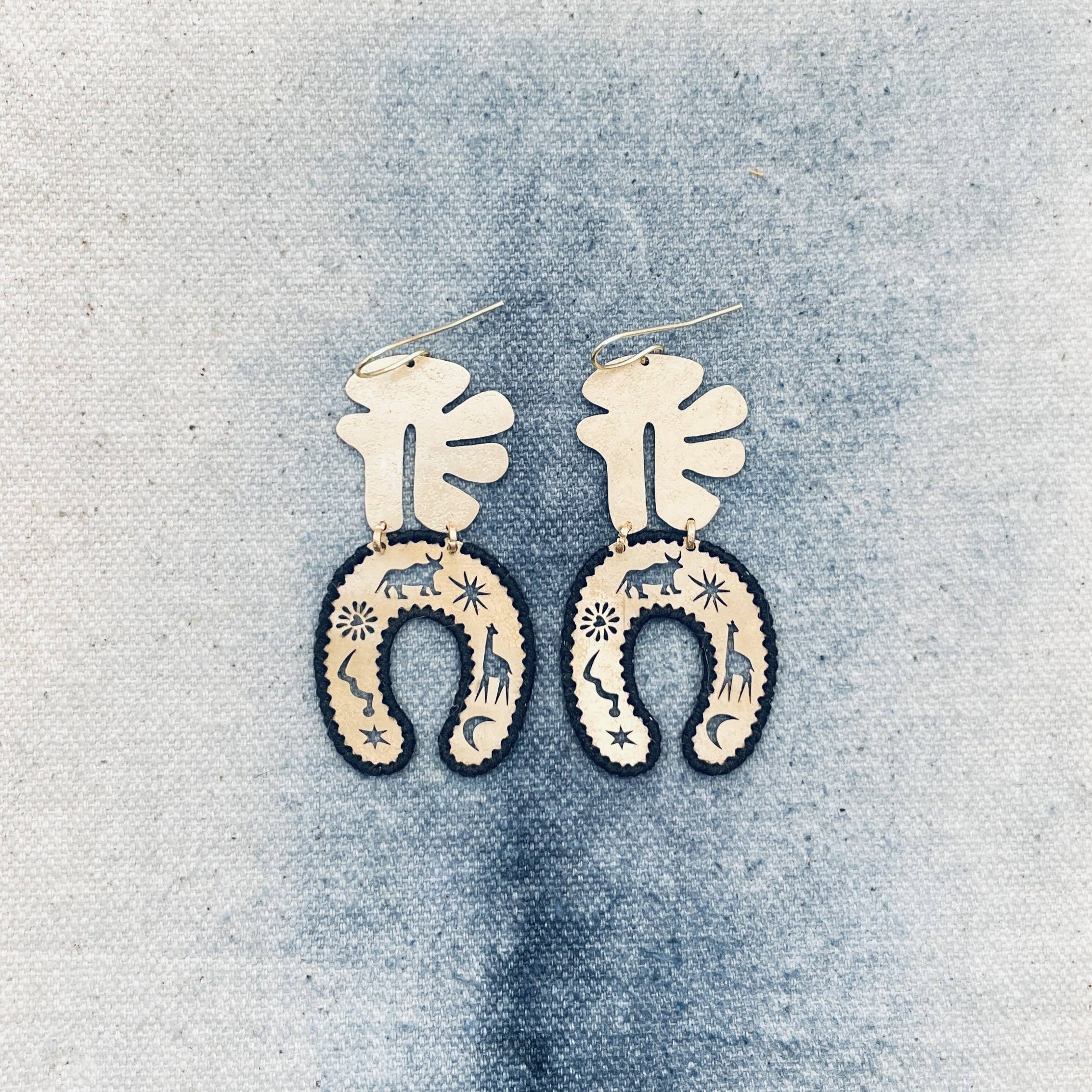 Gulushu - Vente Boucles d'oreilles pendantes - Boucles d'oreilles en laiton, bijoux contemporains bohèmes faits main3